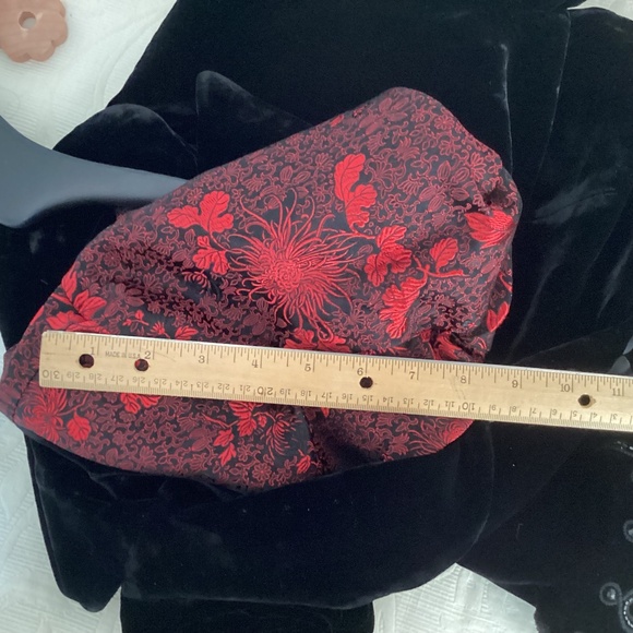 J. Peterman Co full length lined blk Velvet Opera embroidered coat NEW sz 4 Goth - Picture 12 of 16